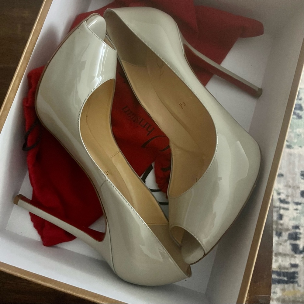 Christian Louboutin Limited Edition Souris color - Picture 7 of 9